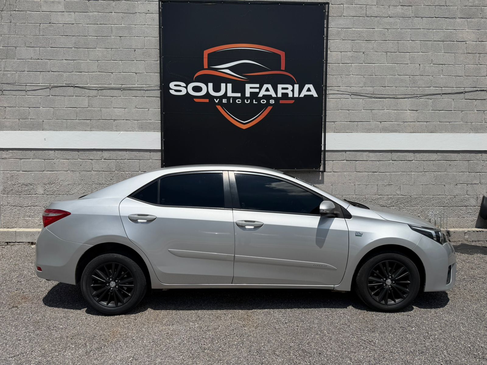 COROLLA XEI - Image 8