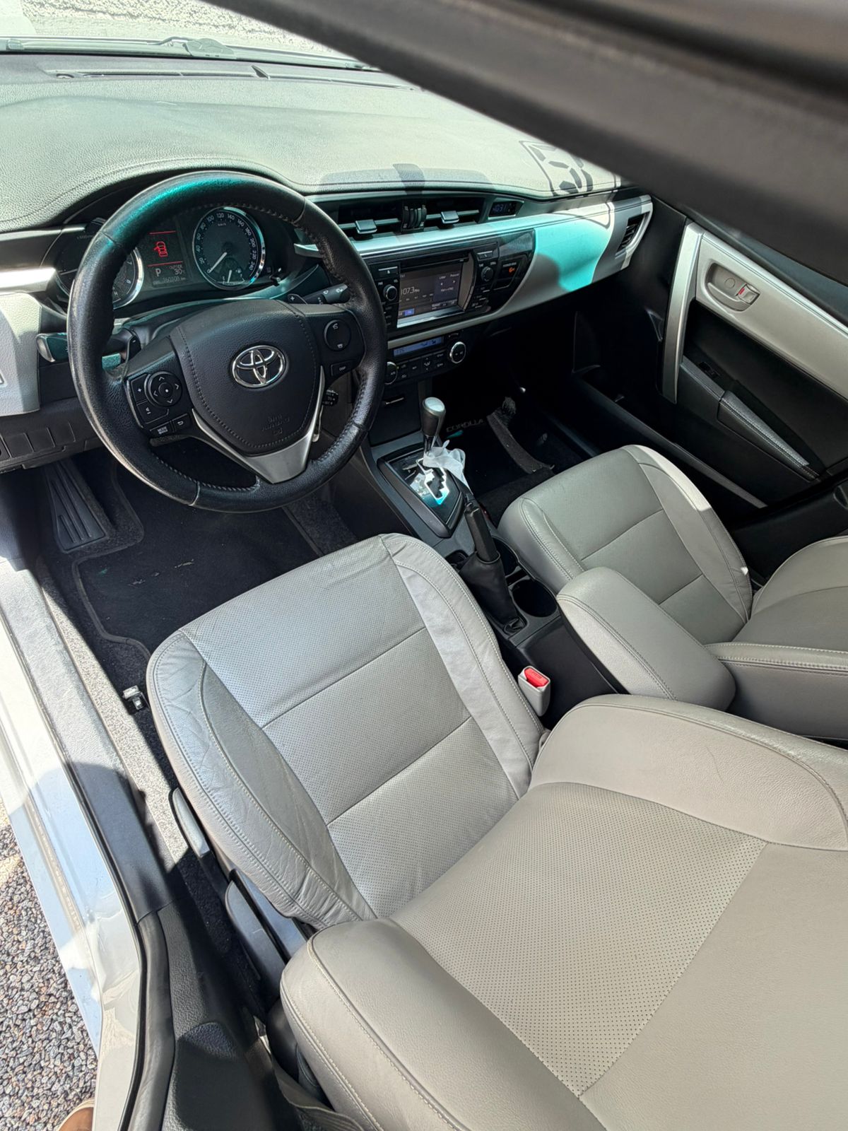 COROLLA XEI - Image 4